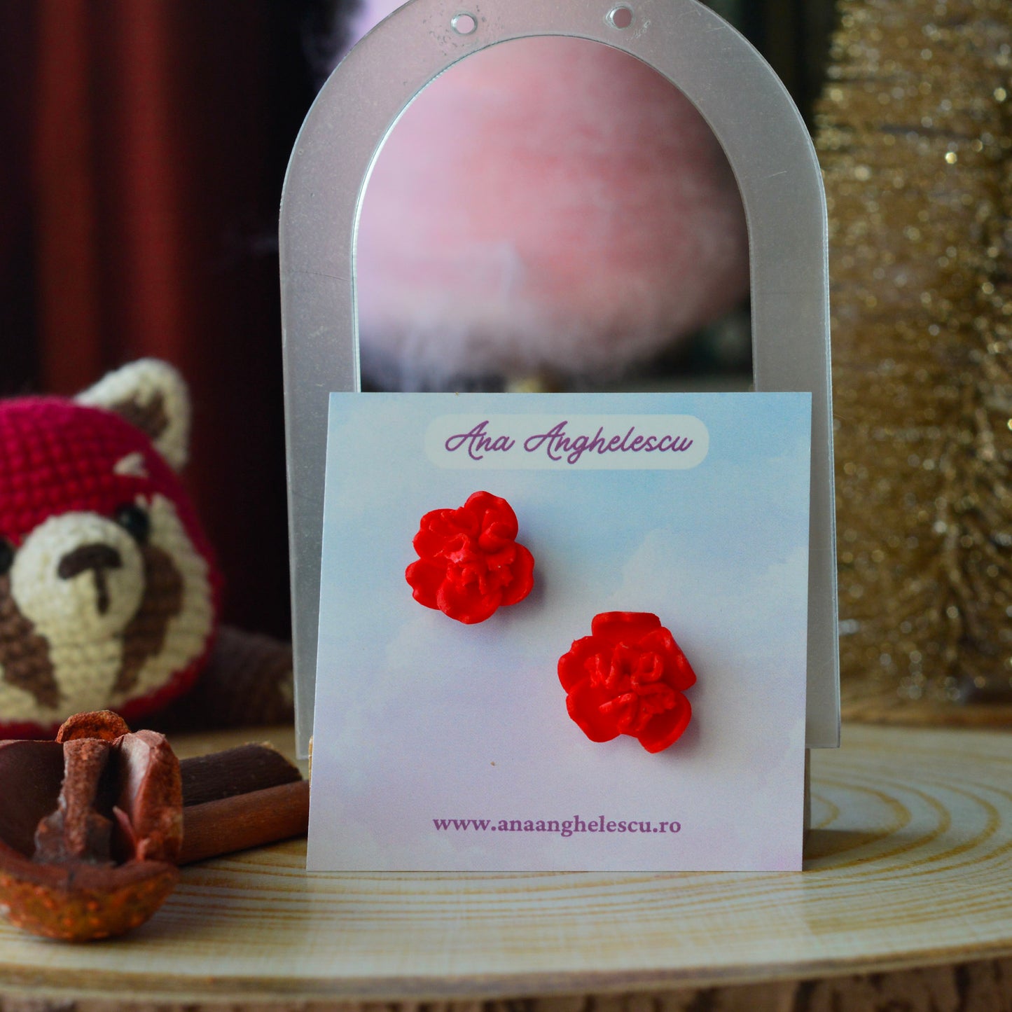 Cercei stud bujor roșu