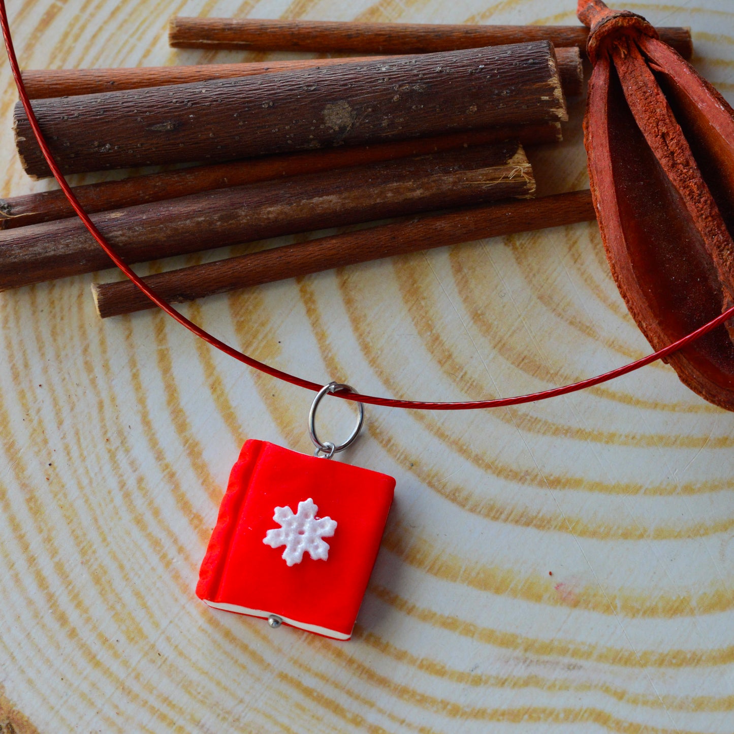 Pandantiv carte magică de iarnă